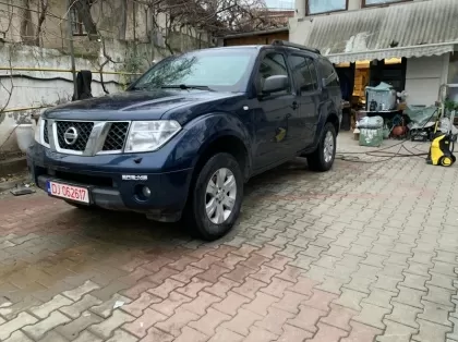 ניסאן פאת'פיינדר 4x4 2.5 דיזל 2006