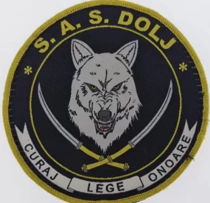 EMBLEMA TONDO IN TESSUTO ISCRITTA S.A.S. DOLJ