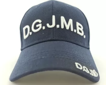 ТЕМНО-СИНЯ КЕШКА DGJMB З БІЛИМ НАПИСОМ MP1